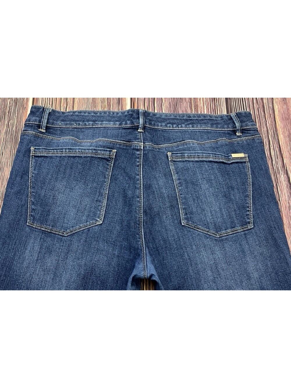 🌺 White House Black Market The Boot Dark Wash Jeans Womens Size 16L Stretch